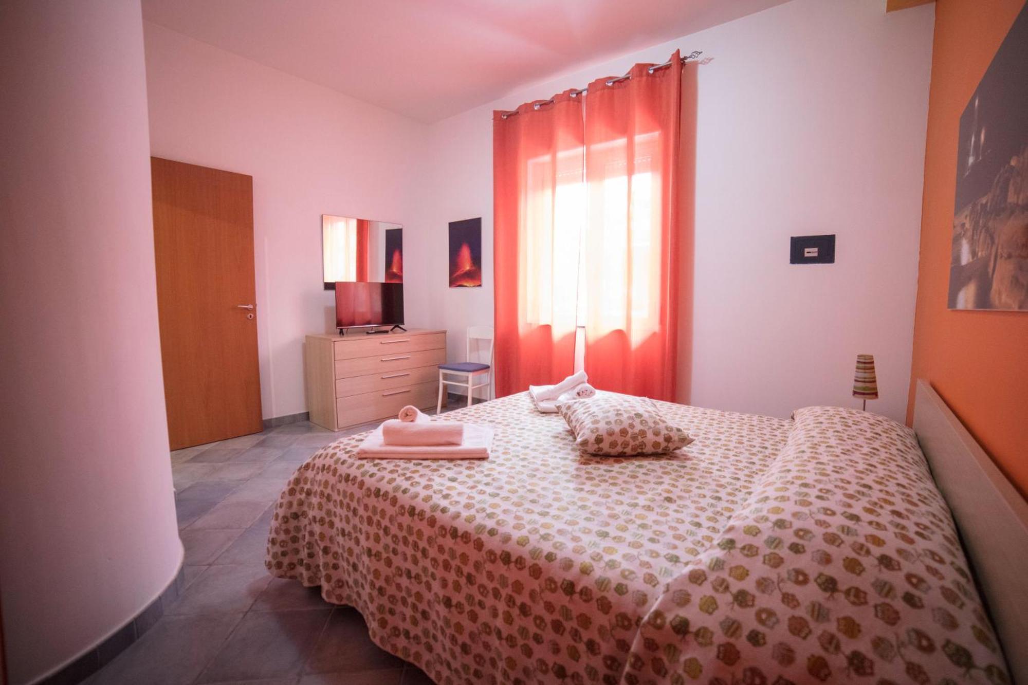 Mare Blu Aparthotel Capo dʼOrlando