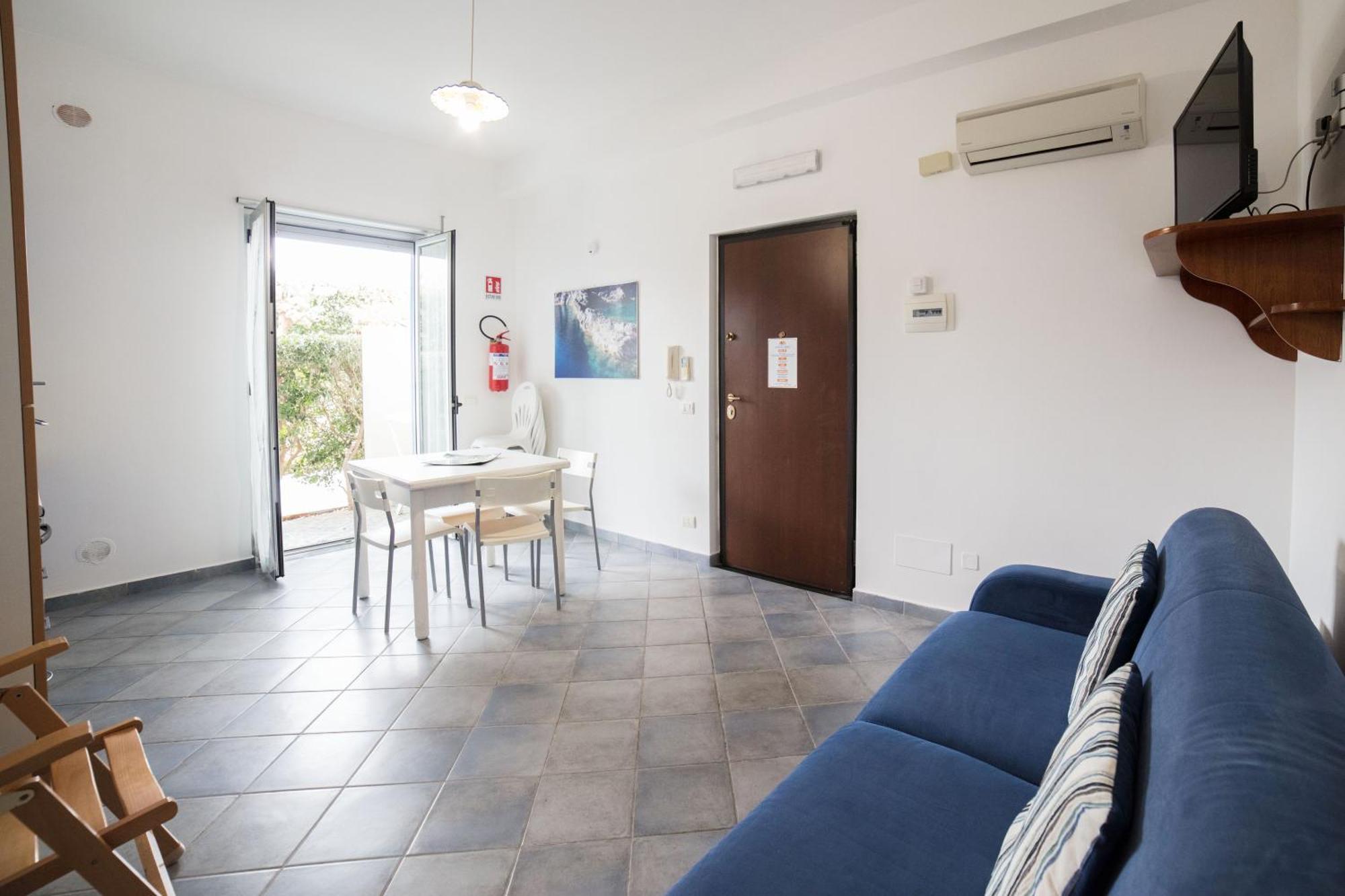 Mare Blu Aparthotel Capo dʼOrlando